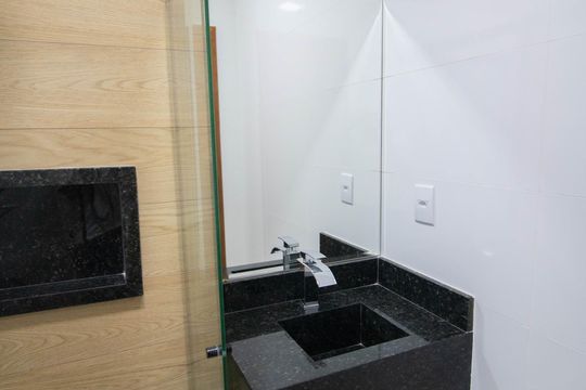 Banheiro de apartamento para alugar com 2 quartos, 40m² em Parque Mandaqui, São Paulo