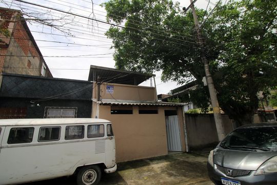 Fachada da casa de casa para alugar com 1 quarto, 32m² em Jardim América, Rio de Janeiro