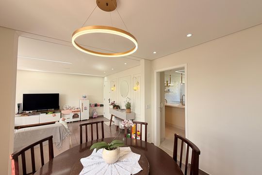 Sala de apartamento à venda com 3 quartos, 100m² em Bela Vista, Jundiaí