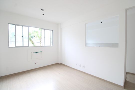 Apartamento para alugar com 2 quartos, 49m² em Taquara, Rio de Janeiro