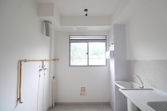 Área de serviço de apartamento para alugar com 2 quartos, 49m² em Taquara, Rio de Janeiro