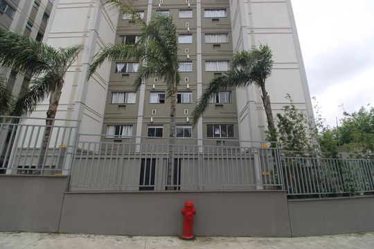 Fachada de apartamento para alugar com 2 quartos, 49m² em Taquara, Rio de Janeiro