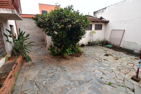 Quintal de casa à venda com 3 quartos, 365m² em Jardim Nossa Senhora Auxiliadora, Campinas