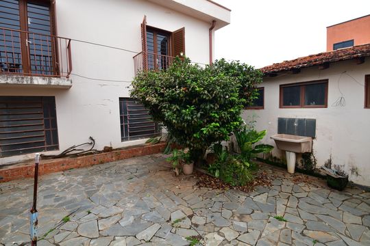 Quintal de casa à venda com 3 quartos, 365m² em Jardim Nossa Senhora Auxiliadora, Campinas