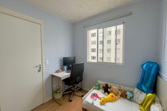 Quarto 2 de apartamento à venda com 2 quartos, 36m² em Vila das Bandeiras, Guarulhos