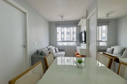 Apartamento à venda com 2 quartos, 36m² em Vila das Bandeiras, Guarulhos