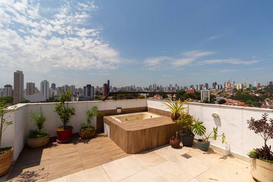 Apartamento para alugar com 3 quartos, 181m² em Vila Romana, São Paulo