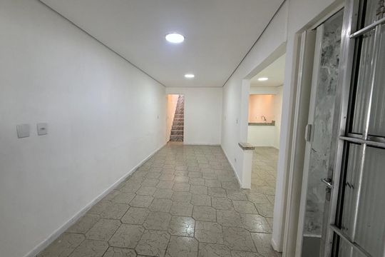Casa para alugar com 2 quartos, 190m² em Itaím, Guarulhos
