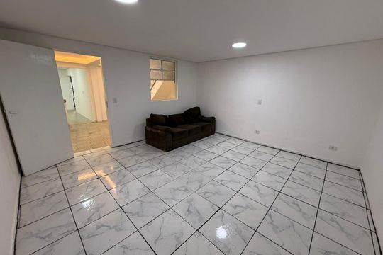 Quarto de casa para alugar com 2 quartos, 190m² em Itaím, Guarulhos