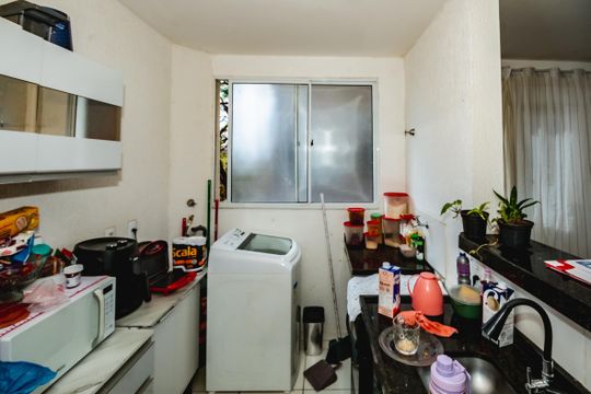 Cozinha de apartamento à venda com 2 quartos, 45m² em Alphaville Vespasiano, Vespasiano
