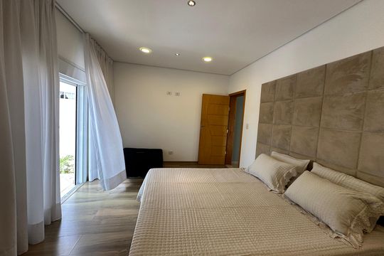 Suíte 1 de casa de condomínio à venda com 3 quartos, 364m² em Jardim do Golf I, Barueri