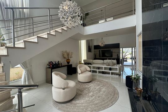 Casa de Condomínio à venda com 3 quartos, 364m² em Jardim do Golf I, Barueri