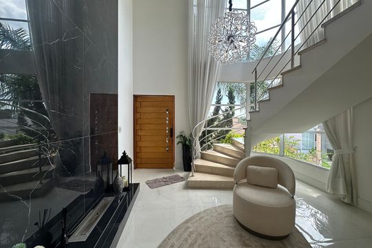 Sala de casa de condomínio à venda com 3 quartos, 364m² em Jardim do Golf I, Barueri