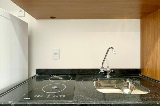 Cozinha de kitnet/studio para alugar com 1 quarto, 24m² em Pinheiros, São Paulo