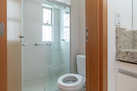Banheiro Social de apartamento para alugar com 3 quartos, 78m² em Jaraguá, Belo Horizonte