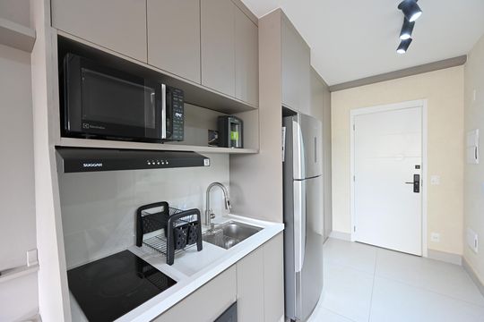 Cozinha de kitnet/studio à venda com 1 quarto, 28m² em Vila Clementino, São Paulo