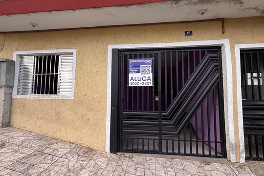 Fachada de casa para alugar com 1 quarto, 38m² em Jardim Rosa de Franca, Guarulhos