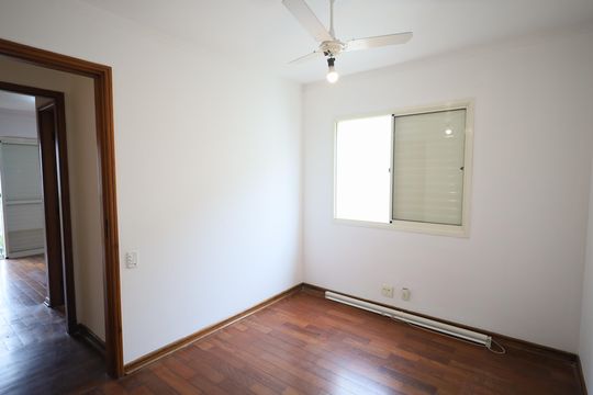 Quarto 2 de apartamento para alugar com 2 quartos, 95m² em Rio Pequeno, São Paulo
