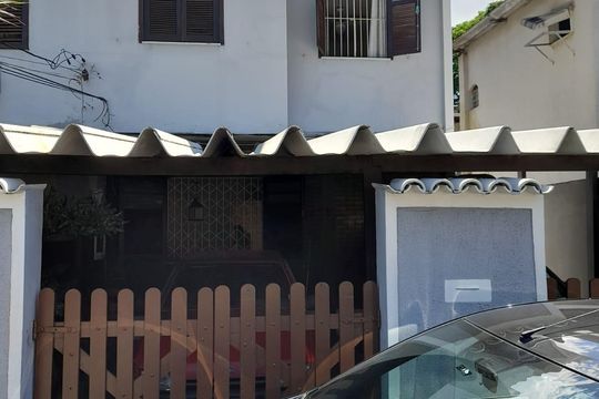 Fachada de casa à venda com 3 quartos, 145m² em Anil, Rio de Janeiro