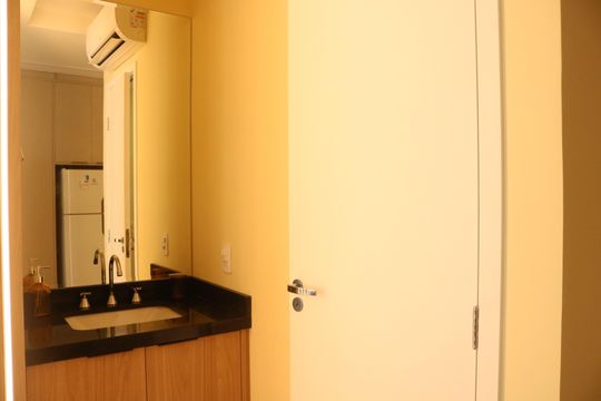 Banheiro de apartamento para alugar com 1 quarto, 26m² em Perdizes, São Paulo