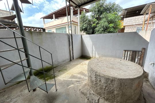 Área comum de casa para alugar com 1 quarto, 50m² em Bento Ribeiro, Rio de Janeiro