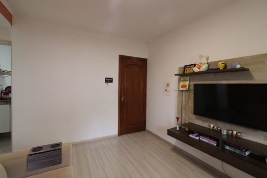 Sala de apartamento à venda com 3 quartos, 77m² em Vila Sofia, São Paulo