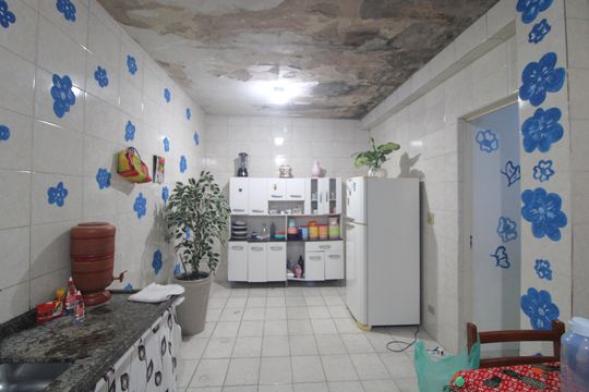 Cozinha de casa à venda com 3 quartos, 142m² em Jardim das Imbuias, São Paulo