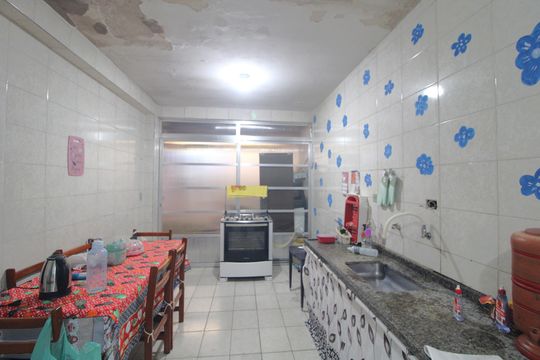 Cozinha de casa à venda com 3 quartos, 142m² em Jardim das Imbuias, São Paulo