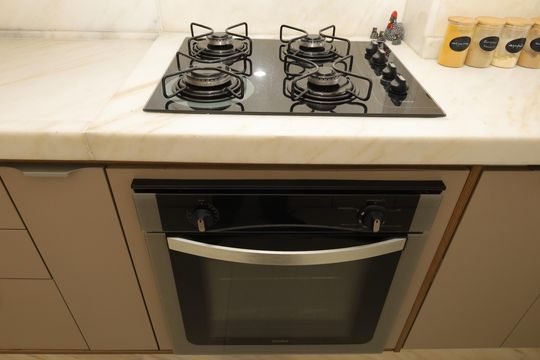 Cozinha de apartamento à venda com 2 quartos, 48m² em Vila Carmosina, São Paulo