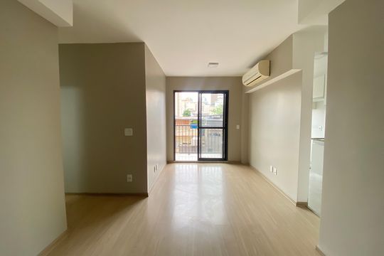 Apartamento para alugar com 2 quartos, 55m² em Todos Os Santos, Rio de Janeiro