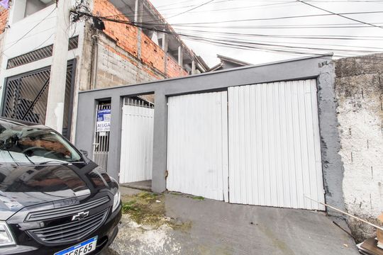 Fachada de casa para alugar com 2 quartos, 50m² em Jardim Audir, Barueri