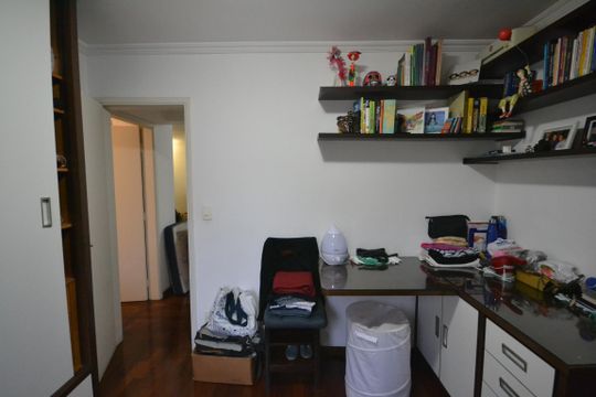 Quarto 1 de apartamento para alugar com 2 quartos, 60m² em Jardim Pinheiros, São Paulo