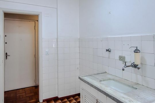 Cozinha de apartamento para alugar com 1 quarto, 48m² em Aclimação, São Paulo