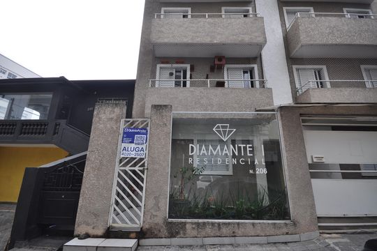 Fachada de apartamento para alugar com 1 quarto, 50m² em Vila Mazzei, São Paulo