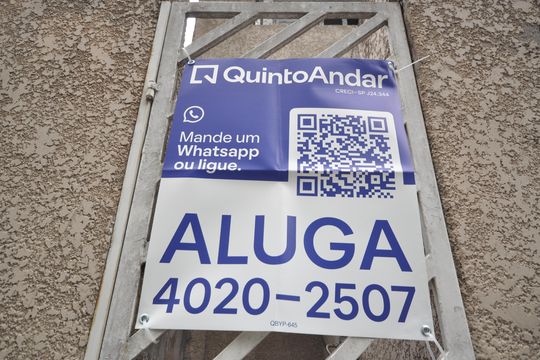 Placa de apartamento para alugar com 1 quarto, 50m² em Vila Mazzei, São Paulo