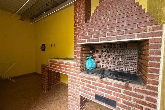 Quintal de casa à venda com 3 quartos, 145m² em Jardim Felicidade (zona Oeste), São Paulo