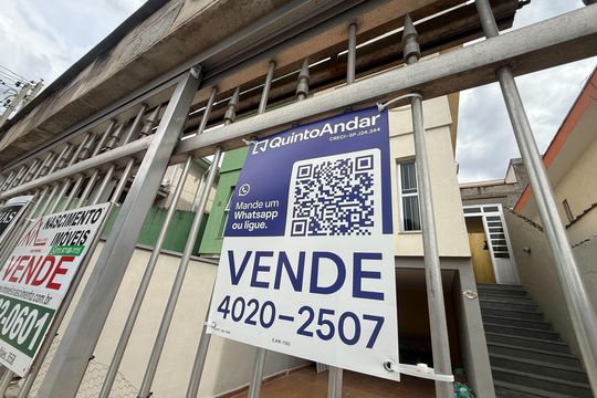 Placa instalada em 14/10/2026 código EJHK-1563 de casa à venda com 3 quartos, 145m² em Jardim Felicidade (zona Oeste), São Paulo