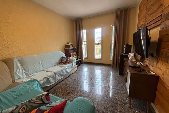 Sala de casa à venda com 3 quartos, 145m² em Jardim Felicidade (zona Oeste), São Paulo