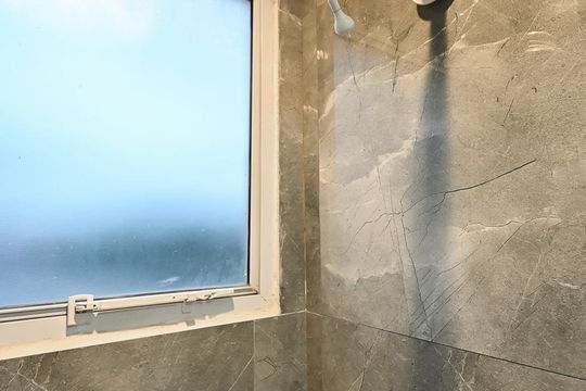 Banheiro de apartamento à venda com 2 quartos, 42m² em Jardim Maria Duarte, São Paulo