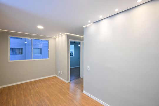 Sala de apartamento à venda com 2 quartos, 42m² em Jardim Maria Duarte, São Paulo