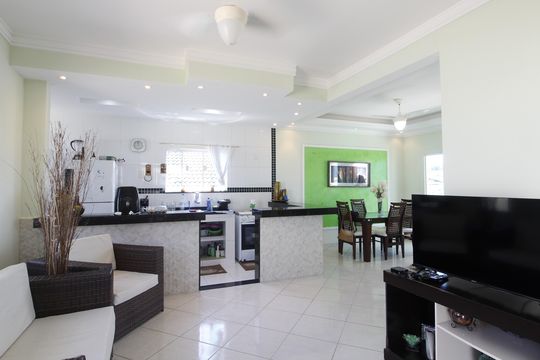 Casa de Condomínio para alugar com 2 quartos, 120m² em Dunas do Peró, Cabo Frio