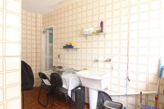 Área de Serviço de apartamento para alugar com 6 quartos, 280m² em Vila Nova, Cabo Frio