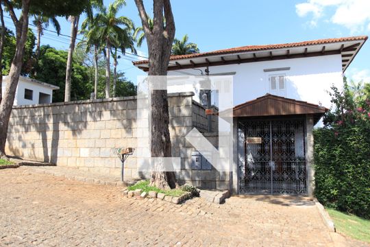 Fachada de casa à venda com 7 quartos, 3200m² em Setor Vila João Vaz, Goiânia