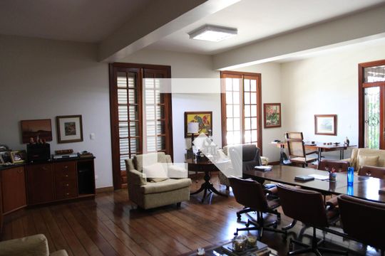 Sala 01 de casa à venda com 7 quartos, 3200m² em Setor Vila João Vaz, Goiânia