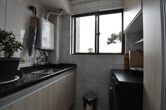 Área de serviço de apartamento à venda com 2 quartos, 89m² em Santa Quiteria, Curitiba