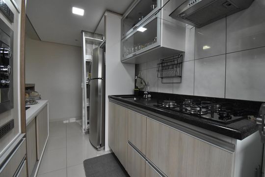Cozinha de apartamento à venda com 2 quartos, 89m² em Santa Quiteria, Curitiba