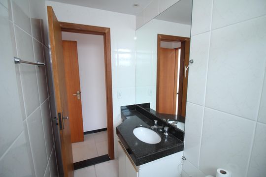 Banheiro 1 de apartamento para alugar com 3 quartos, 144m² em Novo Eldorado, Contagem