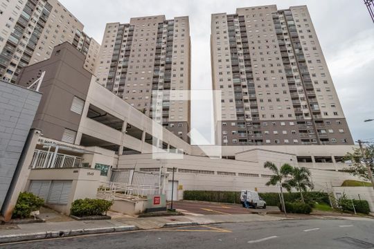 Vista da Rua de apartamento à venda com 2 quartos, 60m² em Centro, Barueri