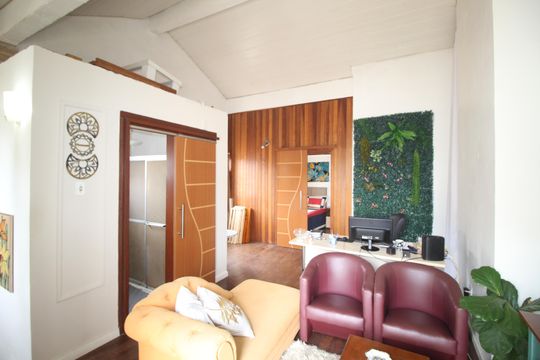 Cobertura de apartamento à venda com 2 quartos, 85m² em Vila Ipiranga, Porto Alegre