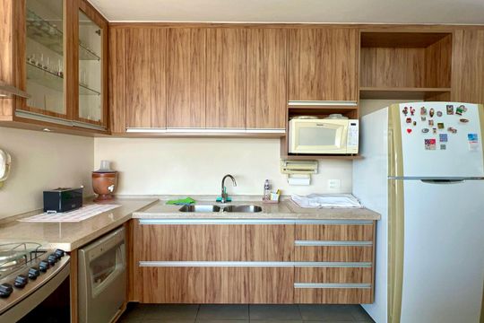 Cozinha de apartamento à venda com 3 quartos, 226m² em Vila Nova Conceição, São Paulo